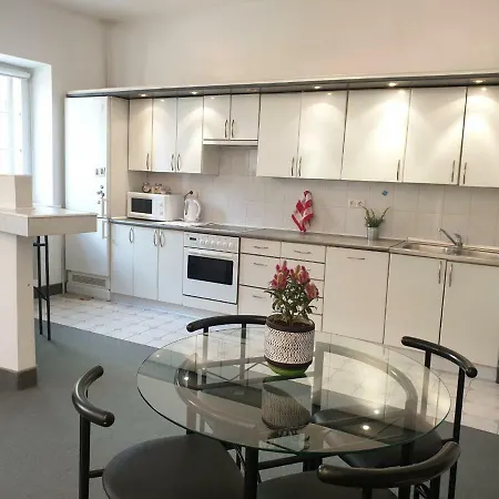 Apartment Cosy & Spacious 2 Bdr, 85 M2 ,old Town